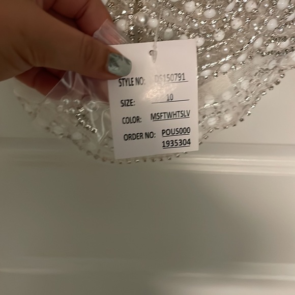 David’s Bridal 2 Piece Wedding Dress 10/12 - Picture 6 of 14